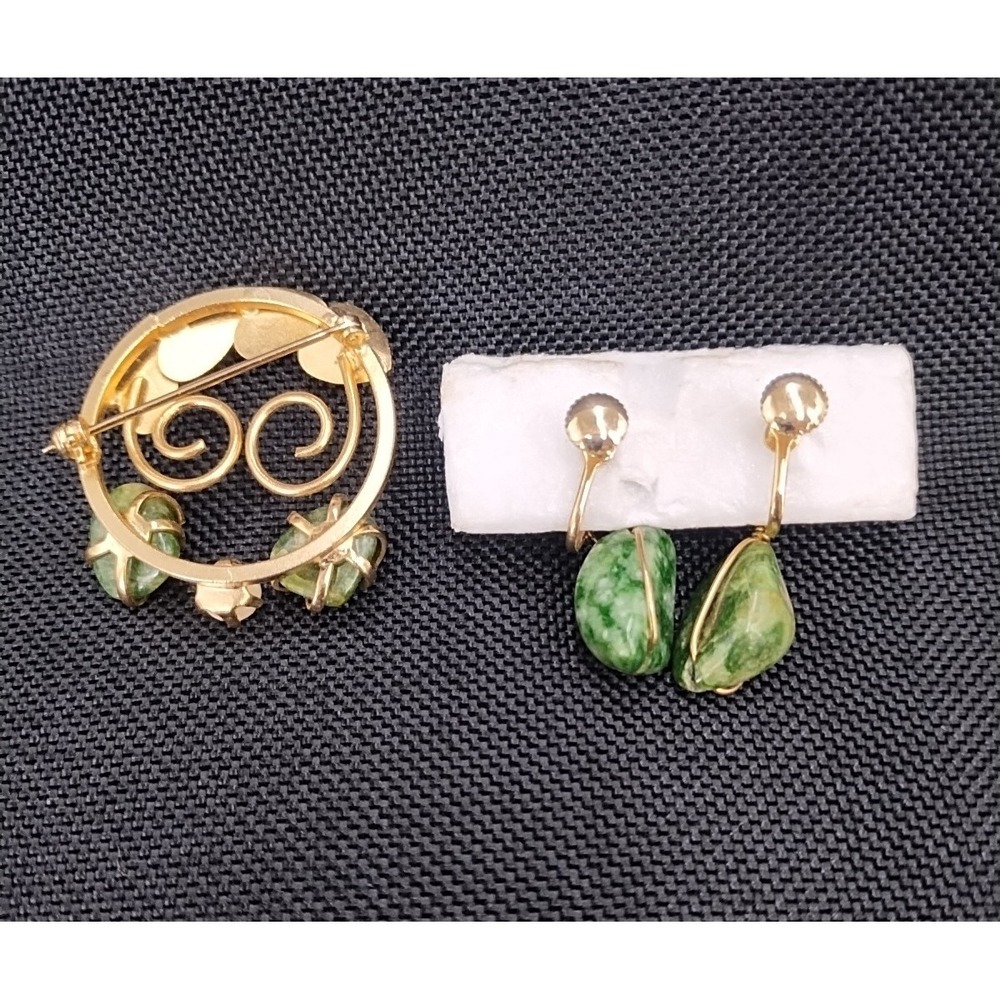 Vtg Gold Tone Jade Pearl Wreath Circle Brooch Pin & Screw-back Clip Earring Set - Picture 2 of 11